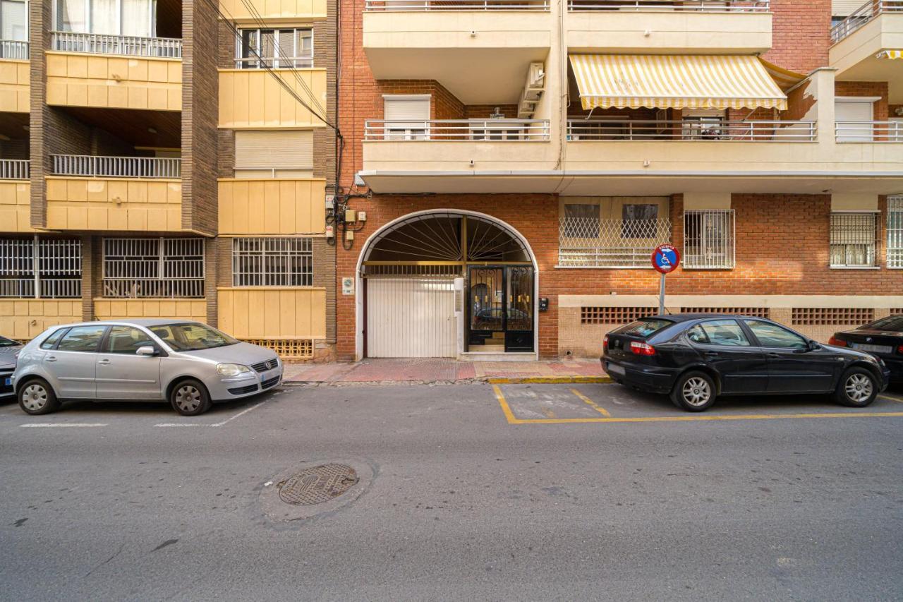 Casa Terra: Apartment 50 Meters From The Beach Torrevieja Exterior foto